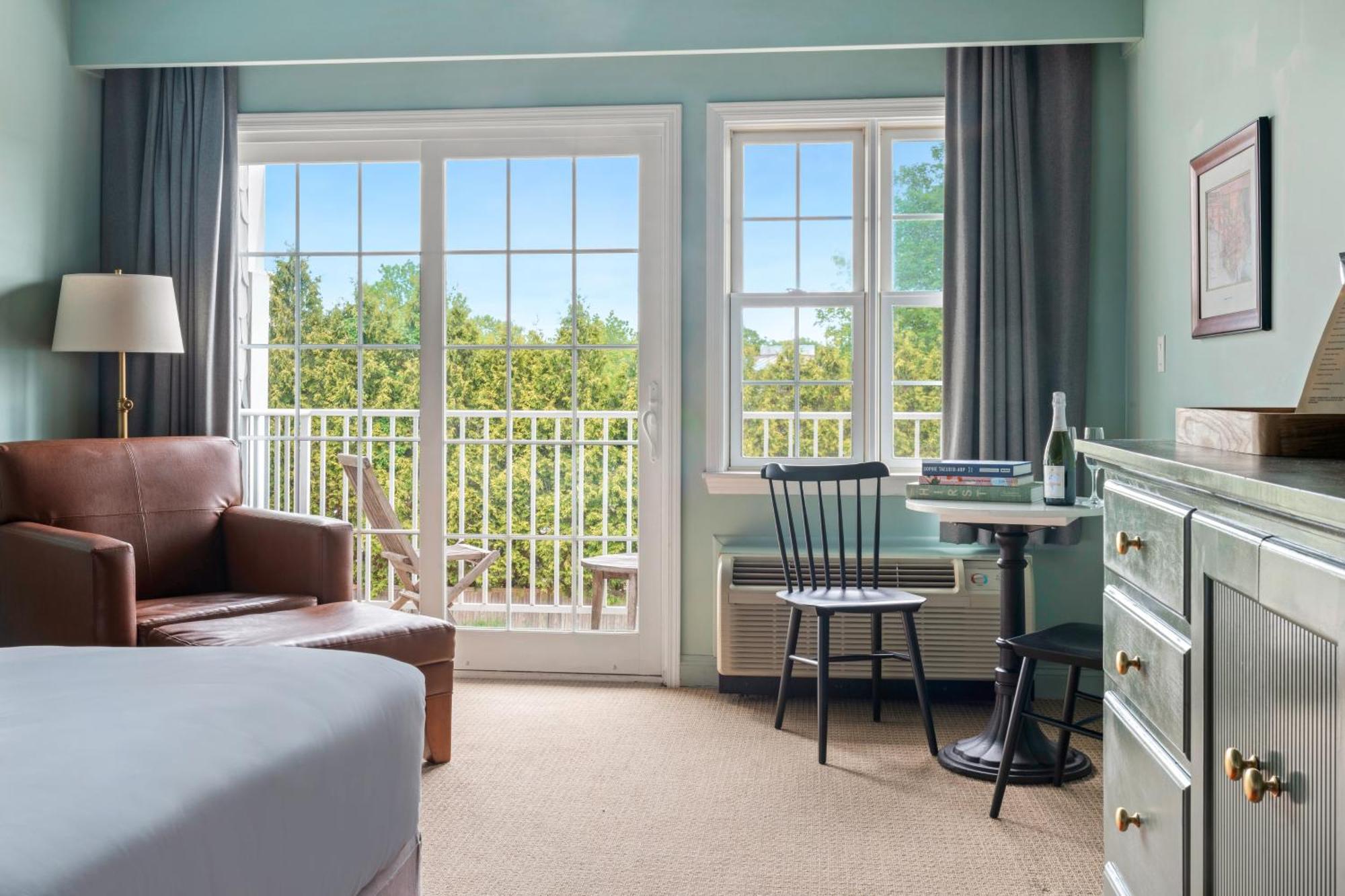 The Harbor Front Hotel 3*