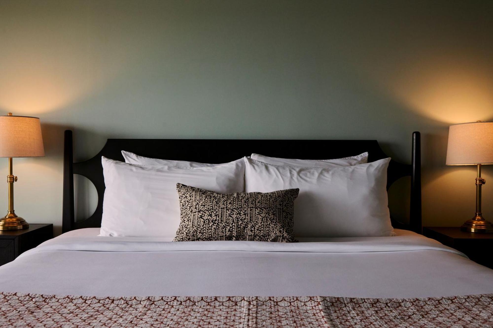 The Harbor Front Hotel 3*